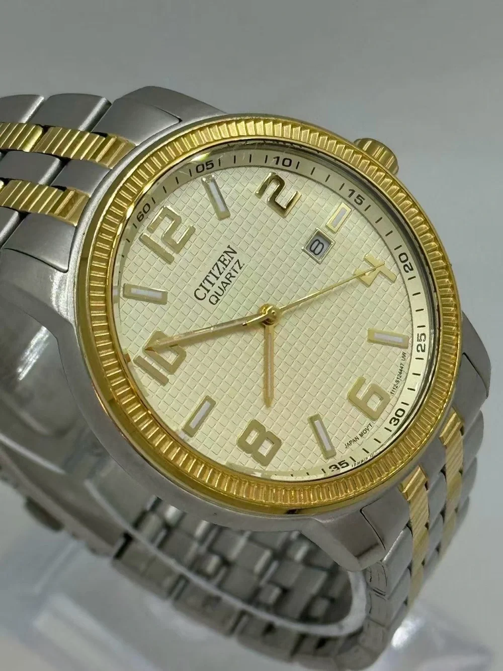 Citizen Men’s Quartz Watch Two Tone 40mm Gold Dial Date S Steel New Battery Runs